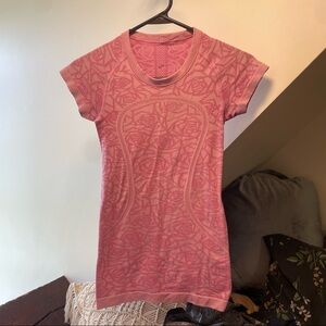 Lululemon Pink Rose Swiftly Tee